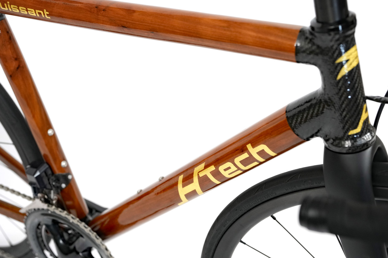 Special edition Puissant W with gold leaf logos on brown mallet frame, HTech logo on down tube, and head tube badge